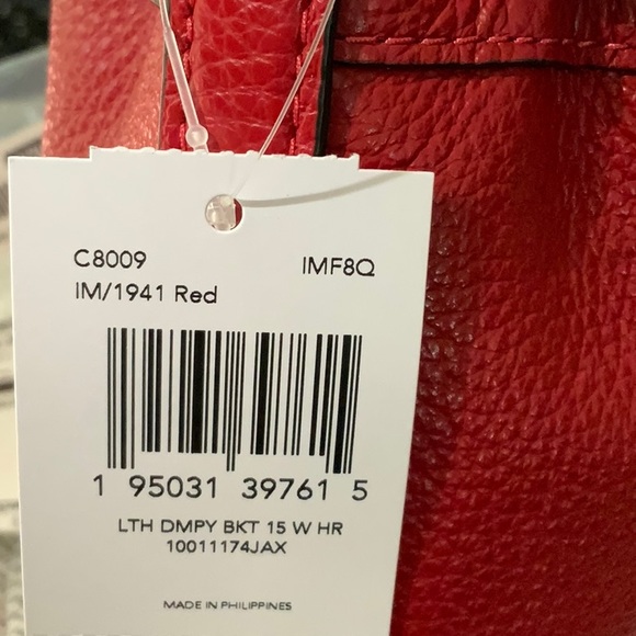 Coach Dempsey Bucket Bag Heart Charm - Picture 10 of 12